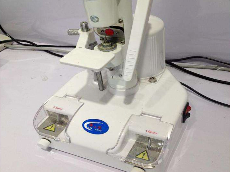 鏡片鉆孔機(jī)怎么用？具體流程分享！